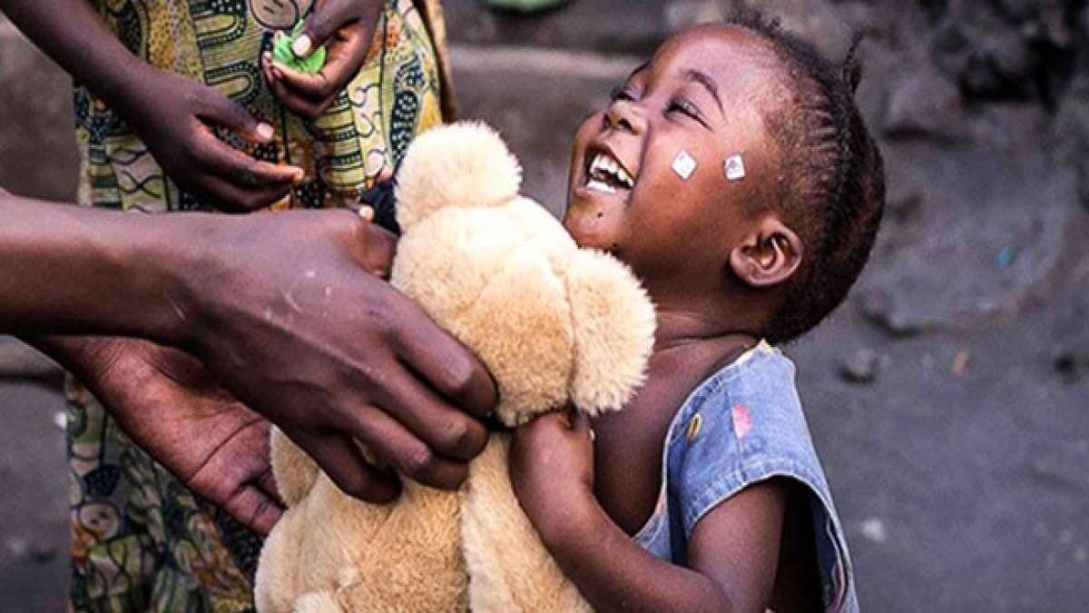 Feiern Sie den Weltkindertag - eine Hommage an die Rechte und das Wohl der Kinder weltweit.