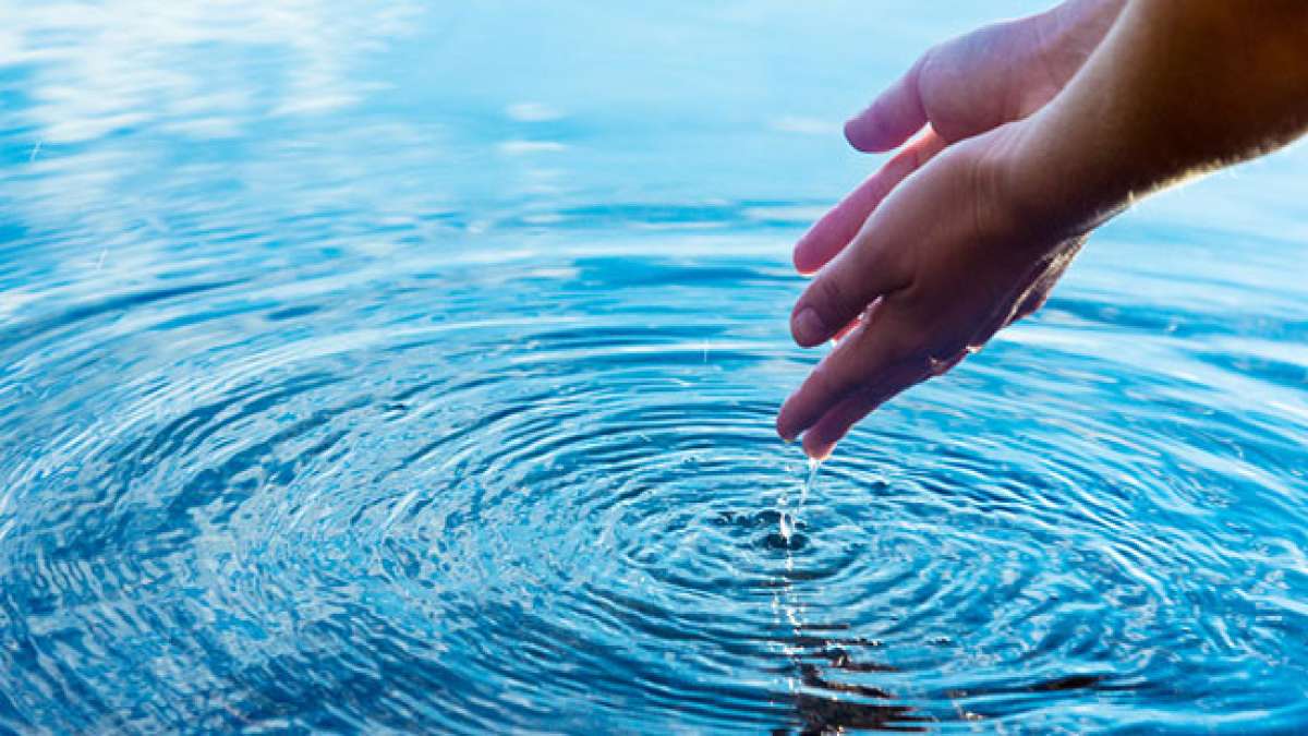 Wasser ist ein Symbol des Lebens und eines seiner wichtigsten Geheimnisse. Feiern Sie mit!