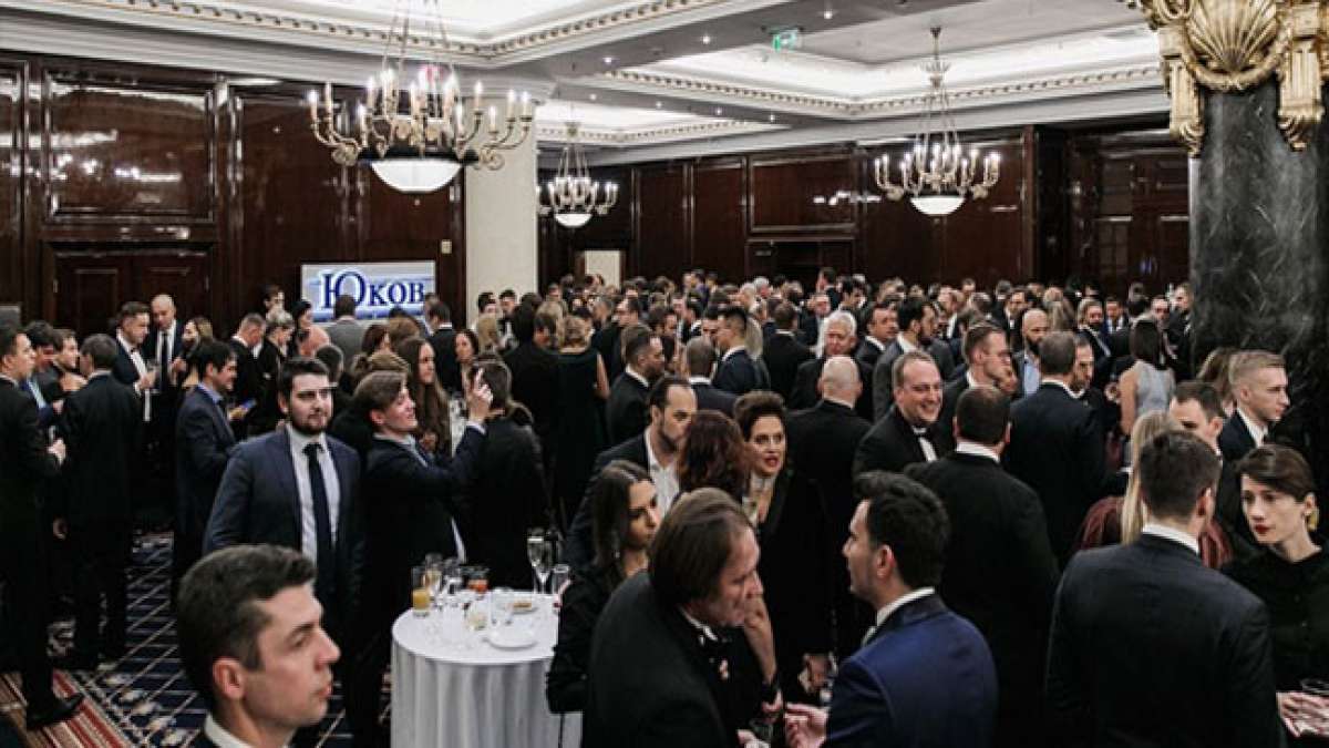 Am 31. Mai wird in Russland der Tag der Spezialisten des Rechtsdienstes begangen. Militärjuristen sorgen für die Einhaltung des Rechts in der russischen Armee und tragen damit zur Gewährleistung der nationalen Sicherheit bei.