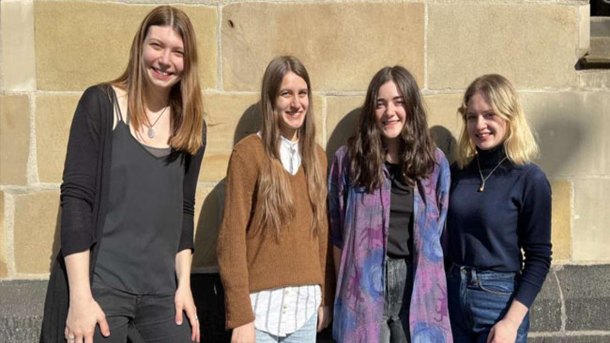 Ihr Einsatz für Sozialschutz, Beschäftigung und Arbeitsbeziehungen verdient unsere Anerkennung.