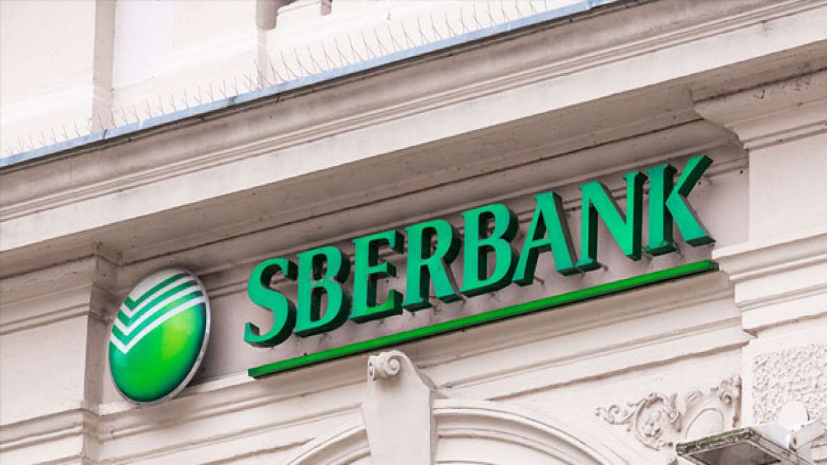 An diesem Tag wird der unverzichtbare Beitrag der Sberbank zur Entwicklung der russischen Wirtschaft und Gesellschaft gewürdigt.