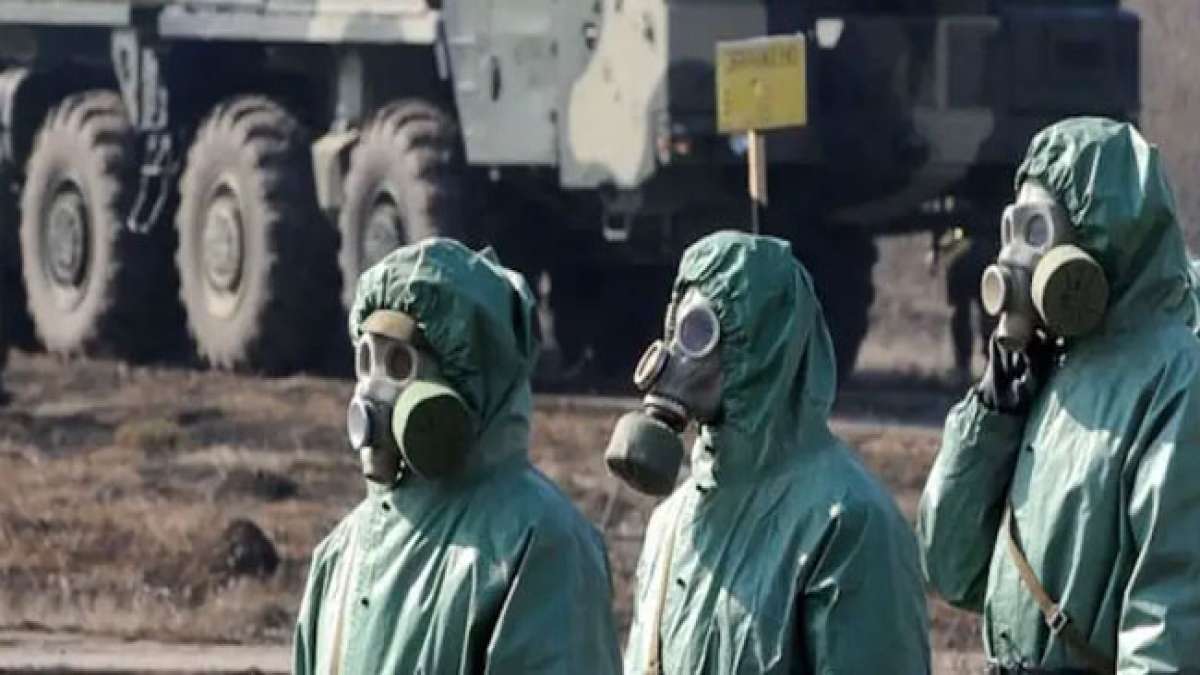 An diesem Tag wird der unverzichtbare Beitrag dieser Truppen zum Schutz des Landes vor atomaren, chemischen und biologischen Bedrohungen gewürdigt. An diesem Tag wird der unverzichtbare Beitrag dieser Truppen zum Schutz des Landes vor atomaren, chemischen und biologischen Bedrohungen gewürdigt.