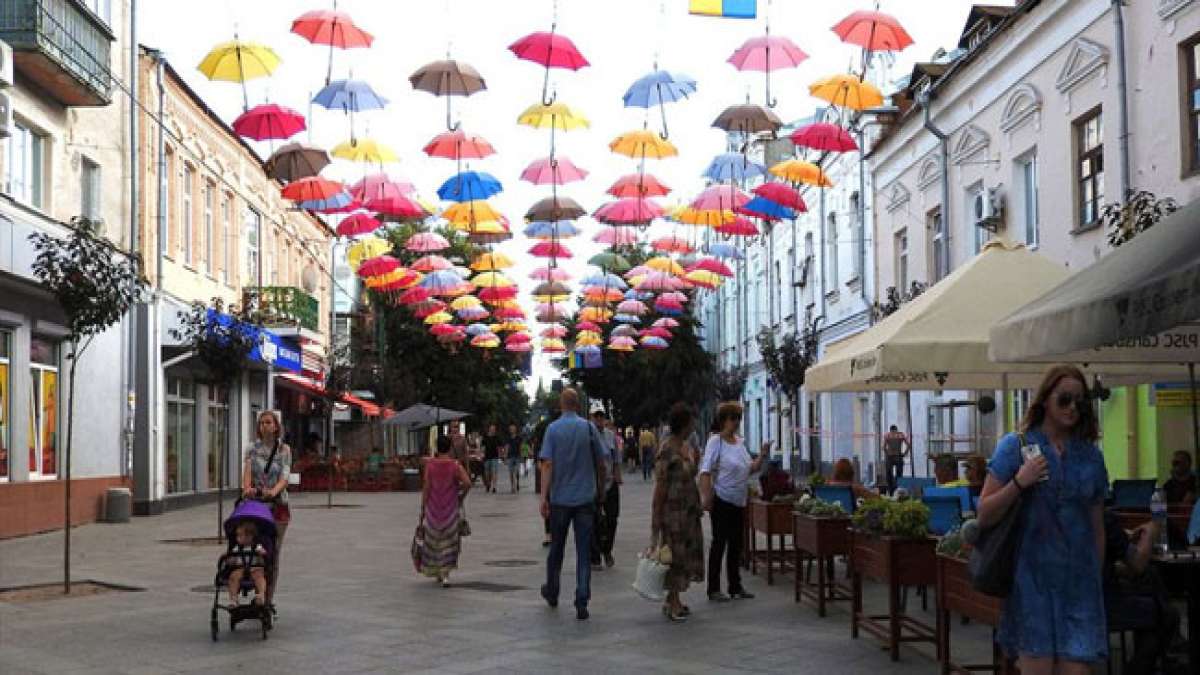 Die Stadt organisiert traditionelle Festveranstaltungen für ein möglichst breites Publikum.