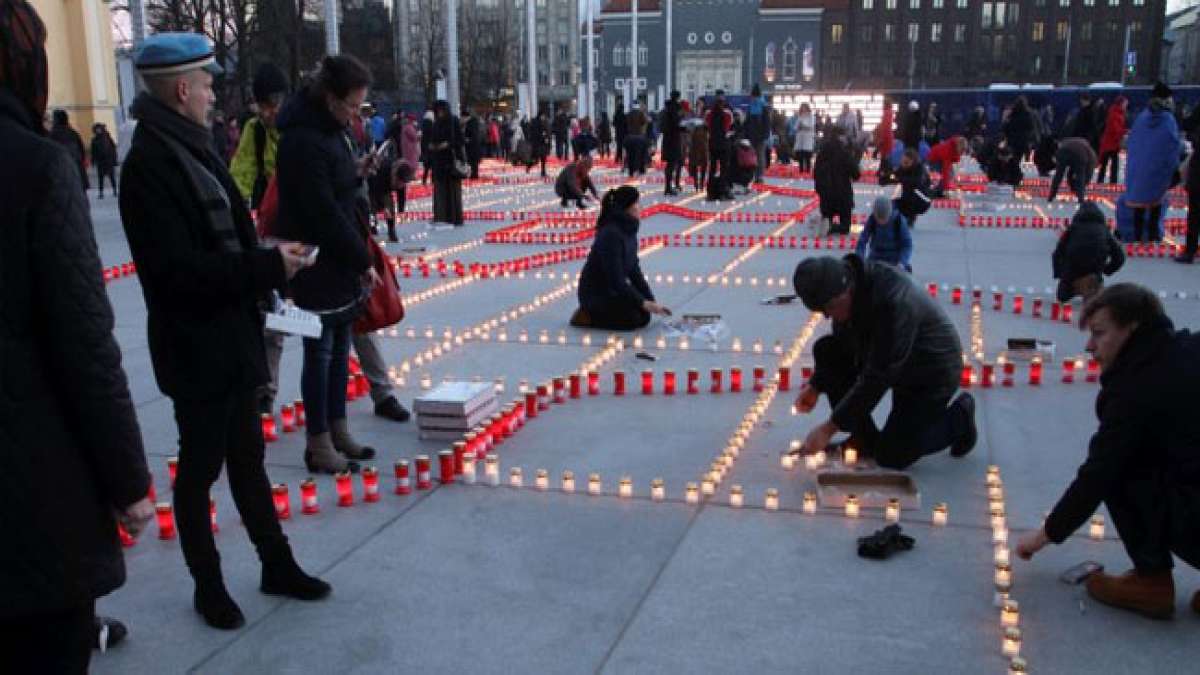 Gedenken Sie am Tag der Trauer und des Gedenkens in Estland (Leinapäev) den Opfern der sowjetischen Deportationen, die das Land in den Jahren 1941 und 1949 heimsuchten.