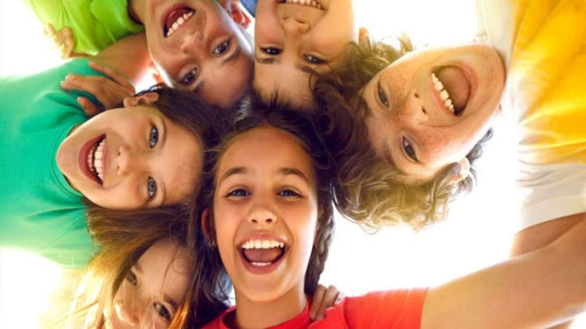 Der Internationale Tag des Mädchens: Eine Feier der Stärke, der Bildung und der Rechte. Der Internationale Tag des Mädchens: Eine Feier der Stärke, der Bildung und der Rechte.