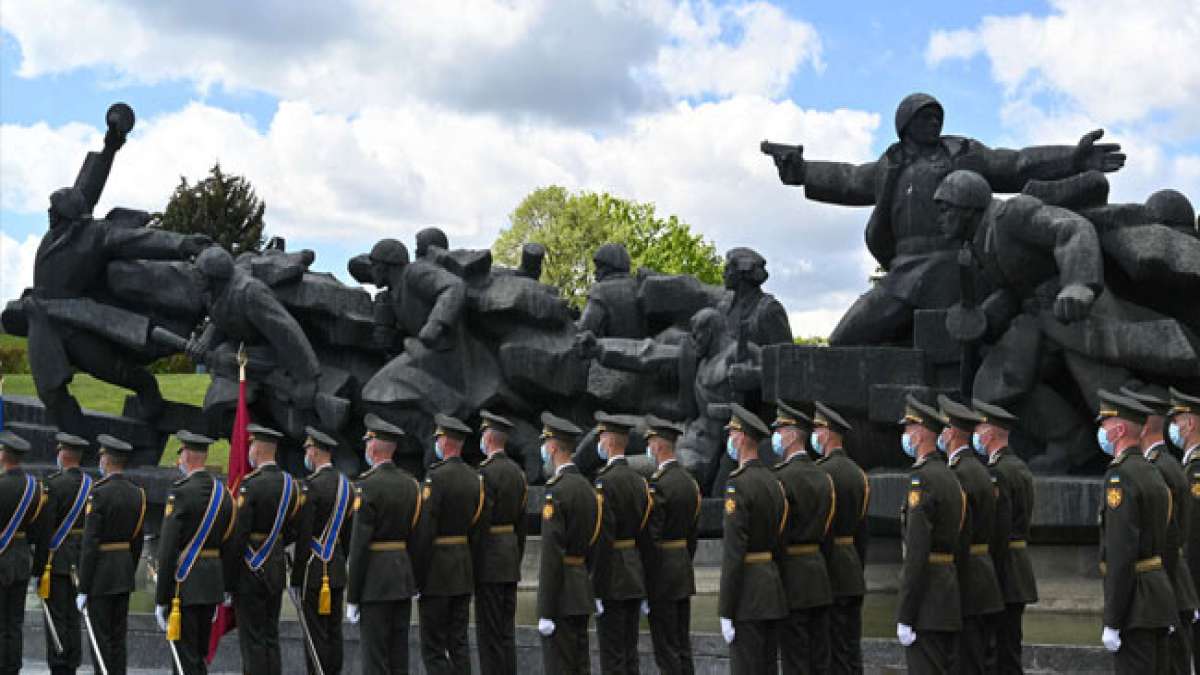 Gedenken Sie dem Tag des Sieges über den Nationalsozialismus und der Versöhnung in der Ukraine am 8. Mai. Gedenken Sie dem Tag des Sieges über den Nationalsozialismus und der Versöhnung in der Ukraine am 8. Mai.