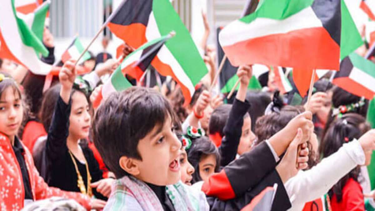 Kuwaitis besuchen ihre Verwandten und Freunde.