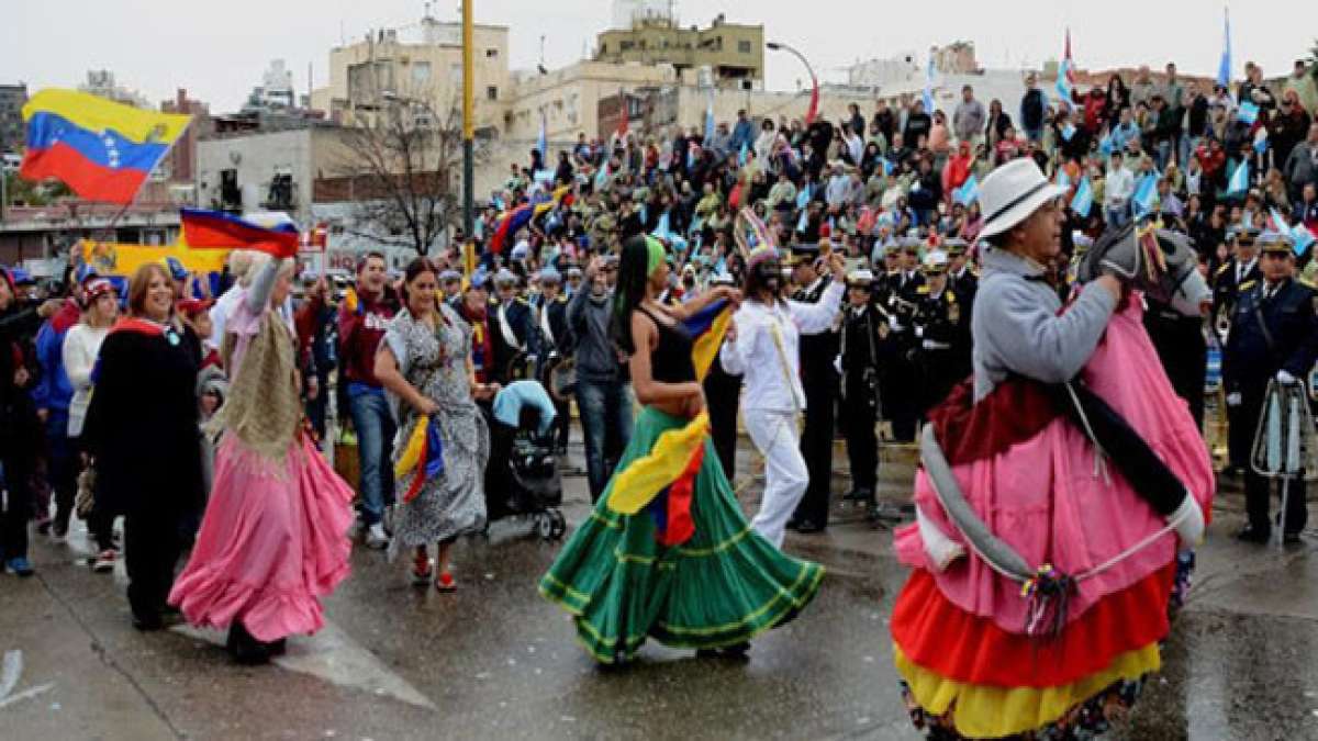 Erleben Sie die Faszination Argentiniens: Von der einzigartigen Sprache bis zu den unberührten Landschaften Patagoniens. Erleben Sie die Faszination Argentiniens: Von der einzigartigen Sprache bis zu den unberührten Landschaften Patagoniens.