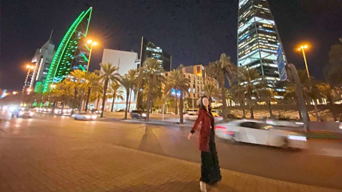 Das Königreich Saudi-Arabien begeht seinen Nationalfeiertag jedes Jahr in der dritten Septemberdekade. Das Königreich Saudi-Arabien begeht seinen Nationalfeiertag jedes Jahr in der dritten Septemberdekade.