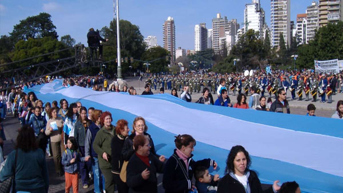Feiern Sie den Tag der argentinischen Nationalflagge am 20. Juni und ehren Sie Manuel Belgrano, den Schöpfer der Flagge.