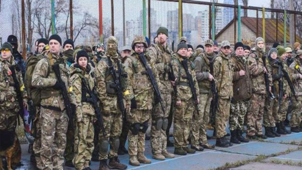Feiern Sie den Tag der Territorialverteidigung der Ukraine, an dem die engagierten Kräfte der Territorialverteidigung, die für die Sicherheit des Landes von entscheidender Bedeutung sind, gewürdigt werden. Feiern Sie den Tag der Territorialverteidigung der Ukraine, an dem die engagierten Kräfte der Territorialverteidigung, die für die Sicherheit des Landes von entscheidender Bedeutung sind, gewürdigt werden.