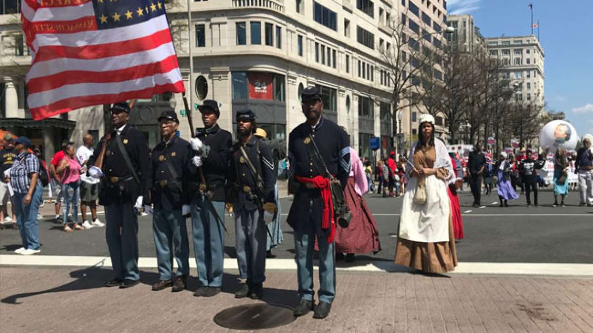 Feiern Sie den Emanzipationstag im District of Columbia am 16. April, an dem die Abschaffung der Sklaverei im Bundesdistrikt der USA zelebriert wird. Feiern Sie den Emanzipationstag im District of Columbia am 16. April, an dem die Abschaffung der Sklaverei im Bundesdistrikt der USA zelebriert wird.
