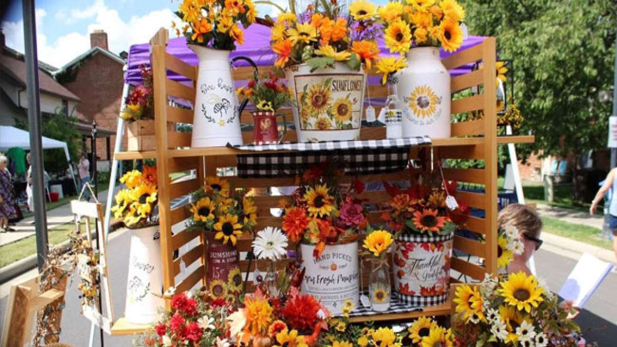 Tauchen Sie ein in die faszinierende Welt der Imkerei beim Lithopolis Honeyfest in Ohio!