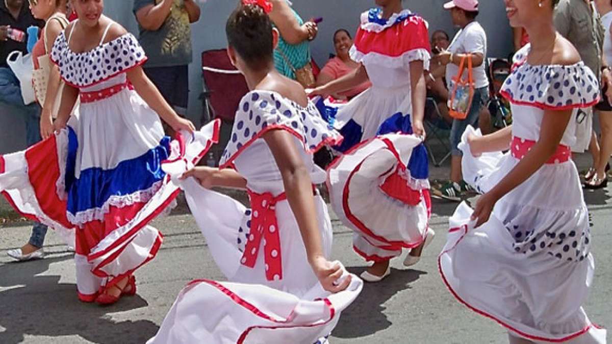 Diese einzigartige Beziehung, geprägt von Musik, Essen und Gemeinschaft, wird am zweiten Montag im Oktober gewürdigt und erinnert uns daran, wie wichtig es ist, über Grenzen hinweg Brücken zu bauen und unsere Nachbarn zu schätzen.