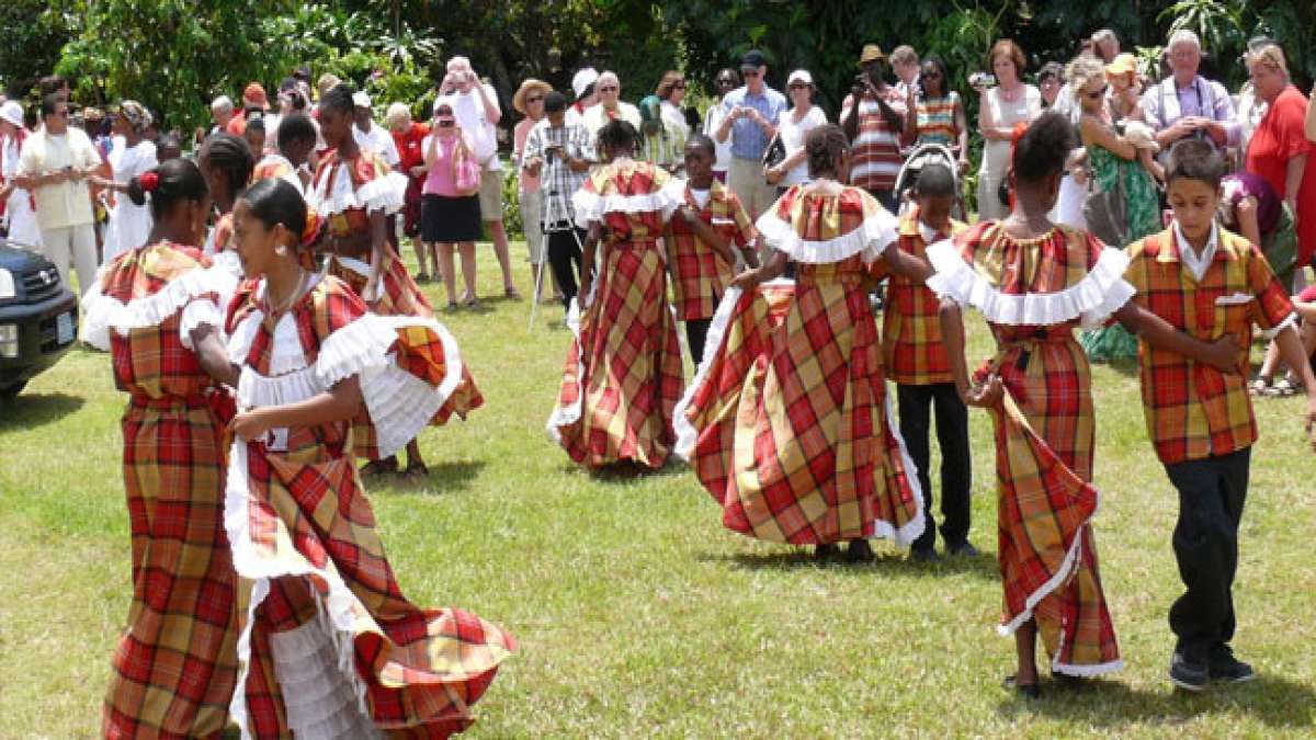 Entdecken Sie die faszinierende Geschichte des Transfer Day auf den U.S. Virgin Islands und die einzigartige Kultur dieser Inseln.
