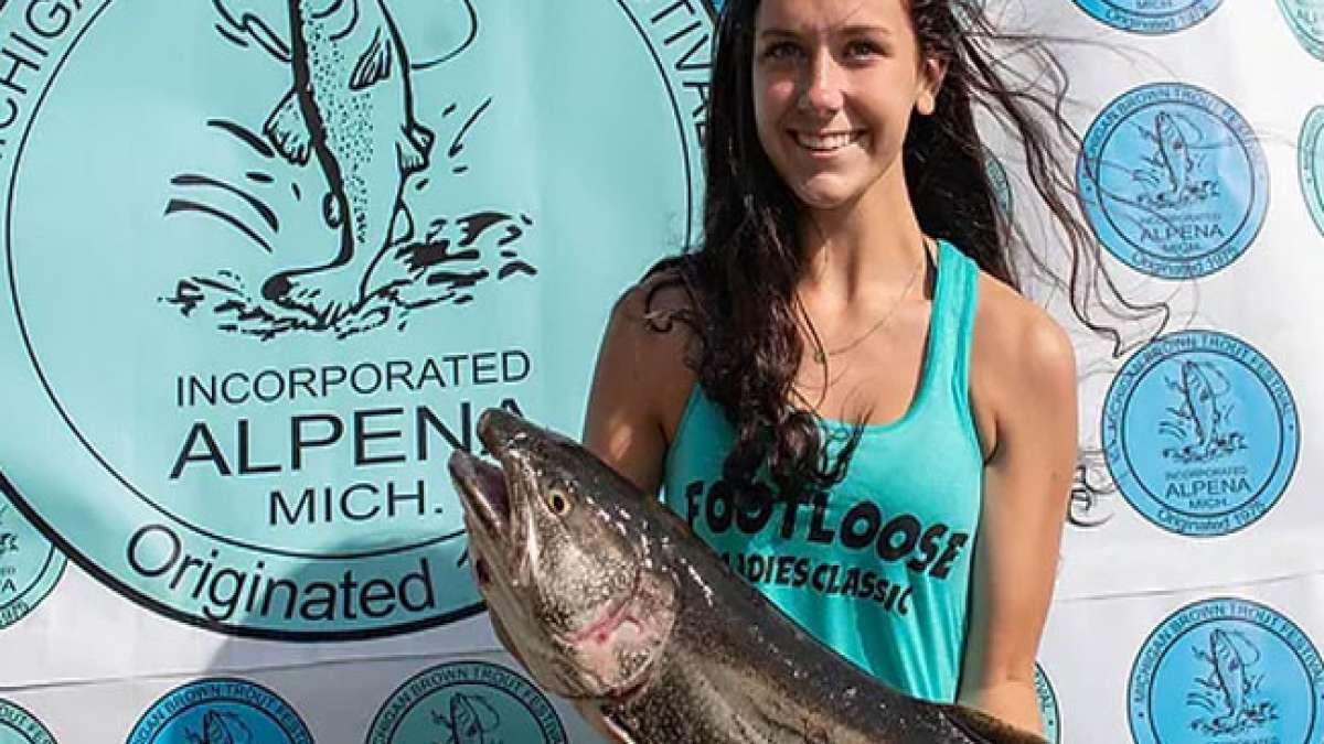 Und vergessen Sie nicht das National Trout Festival in Kalkaska, Michigan, das bereits 1933 gegründet wurde und zusammen mit der Forellensaison startet, wodurch es ein wahres Paradies für Angler und Besucher gleichermaßen ist.