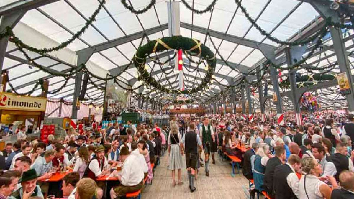 Das sympathische Wiesn - Erlebnis verspricht unvergessliche Momente für die ganze Familie während der sechzehntägigen Festlichkeiten, die am letzten Samstag im August beginnen.