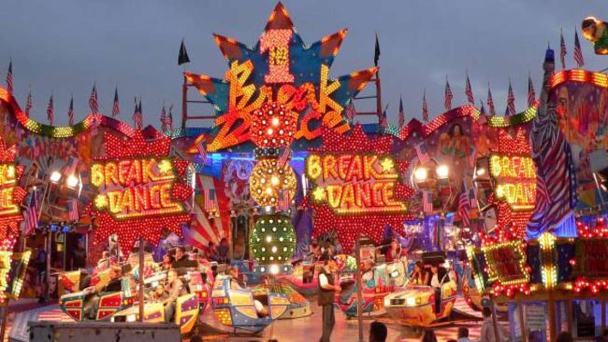 Tauchen Sie ein in das Volksfest der Oberpfälzer Hauptstadt – die Regensburger Dult!
