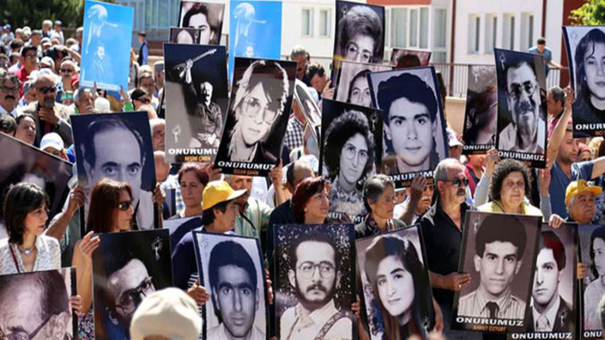 Das Massaker jährt sich jedes Jahr und wird mit Gedenkveranstaltungen und Protesten begangen, um an die tragischen Ereignisse zu erinnern.