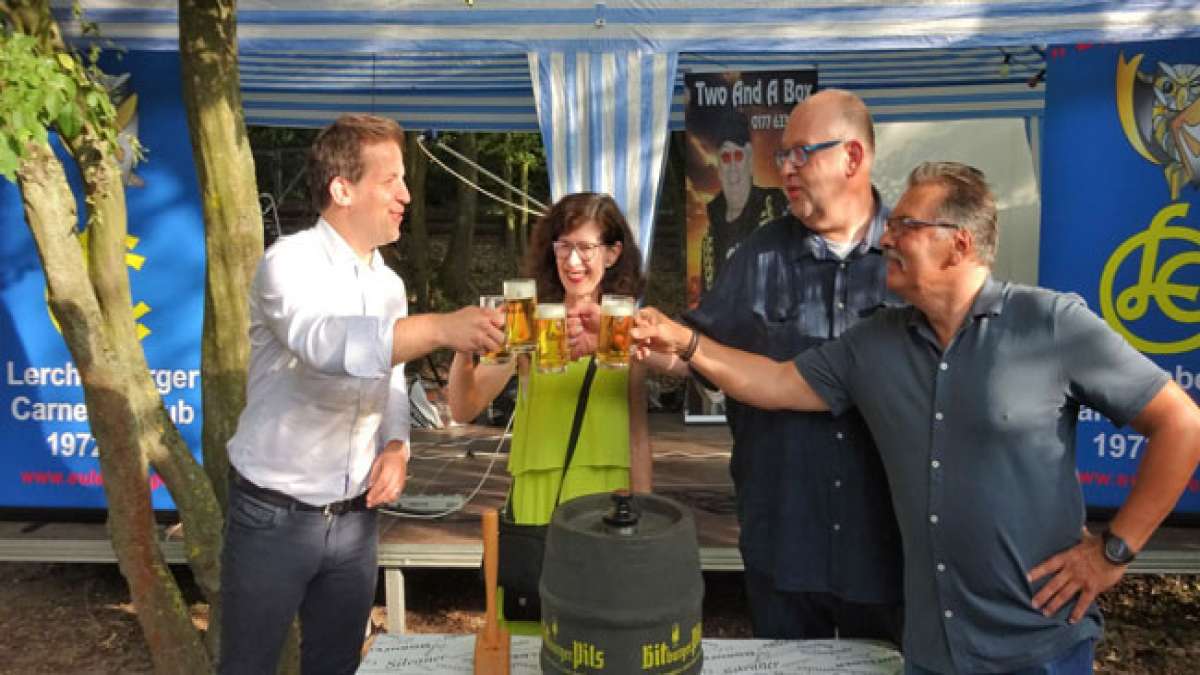 Erleben Sie gemeinsam mit dem Lerchenberger Carneval Club 'Die Euleköpp' drei Tage voller Spaß und Unterhaltung!