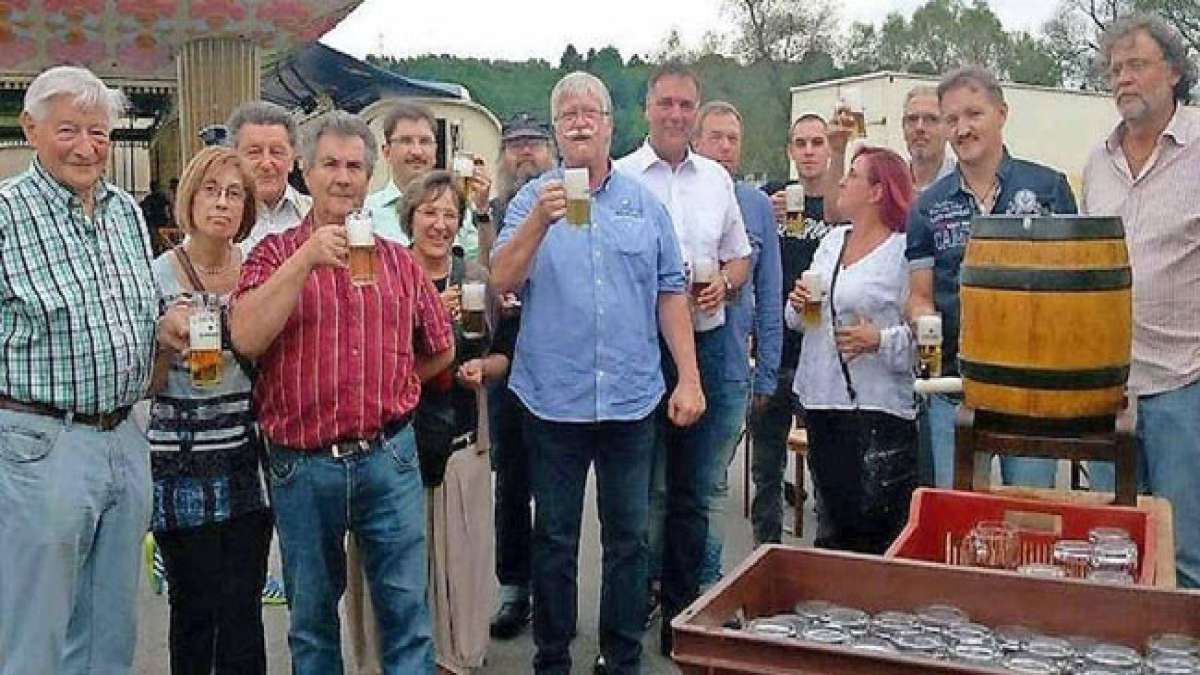 Genießen Sie das typische Kirmesfeeling und ein atemberaubendes Höhenfeuerwerk am Samstagabend! Genießen Sie das typische Kirmesfeeling und ein atemberaubendes Höhenfeuerwerk am Samstagabend!