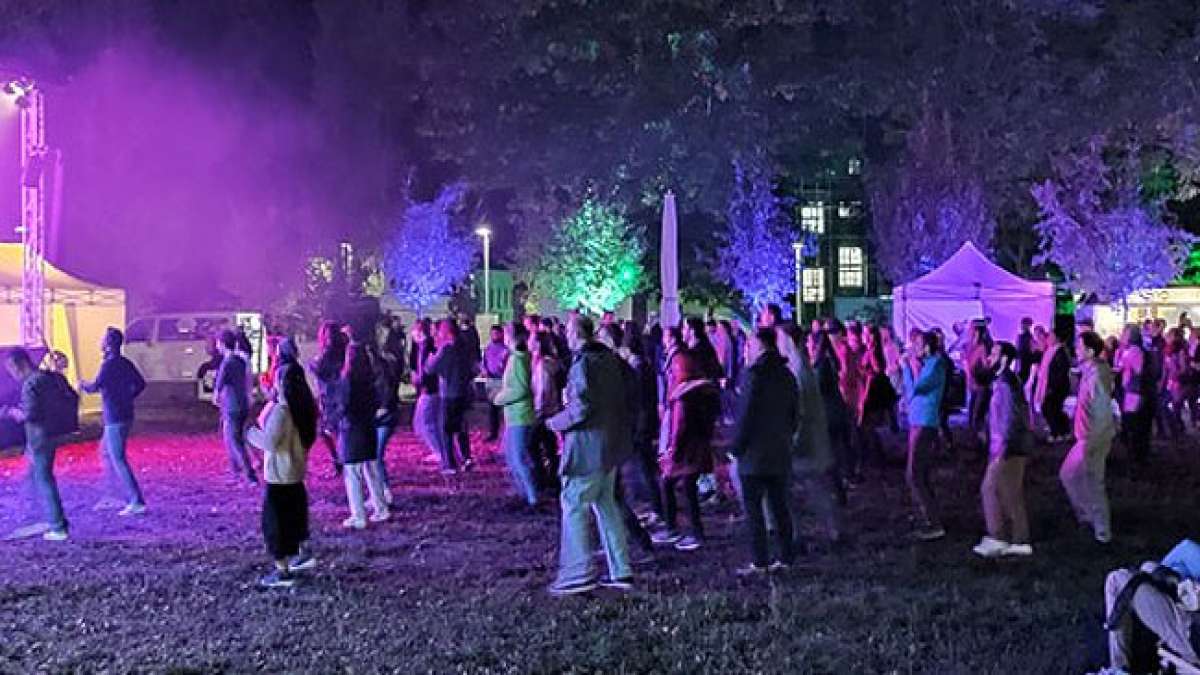 Tauche ein in Musik, Theater, Tanz und Kunst, präsentiert von den talentierten Hochschulgruppen der TU Dresden, und feiere gemeinsam auf dem Campus.