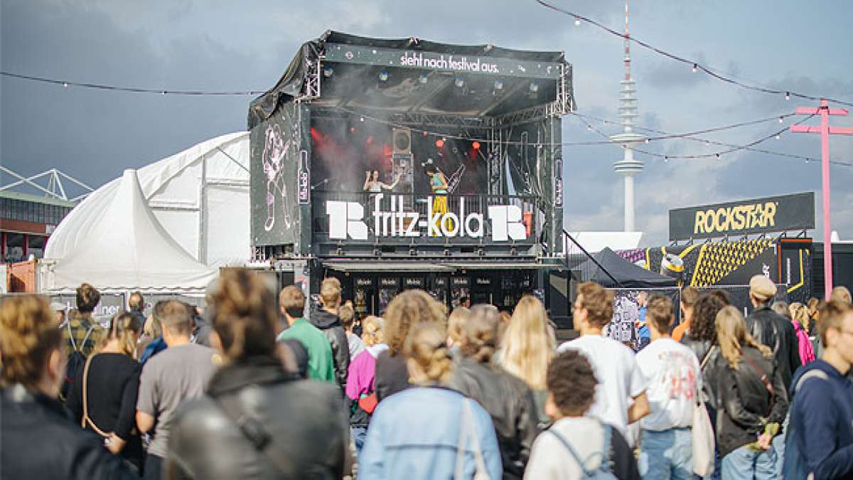 Tauche ein in vielfältige Musikgenres wie Indie, Pop, Rock, Folk und mehr, entdecke neue Talente und erlebe unvergessliche Konzerte.