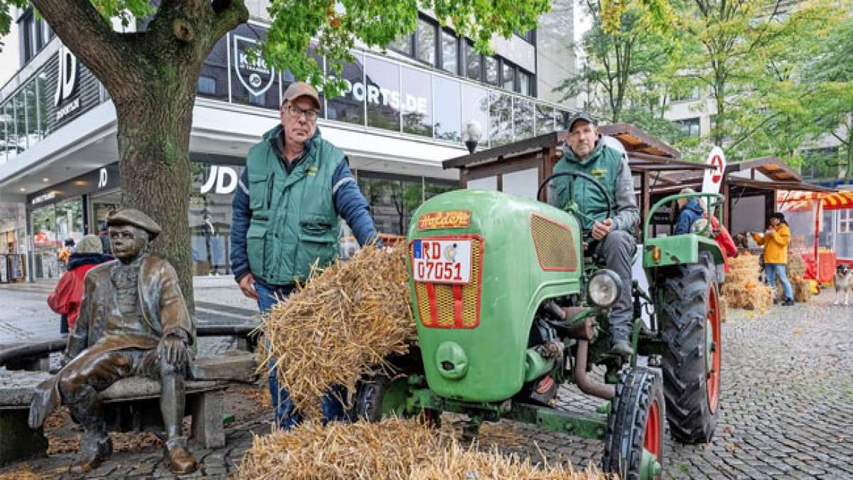 Tauchen Sie ein in die herbstliche Atmosphäre und erleben Sie das pulsierende Zentrum der Kieler Innenstadt!