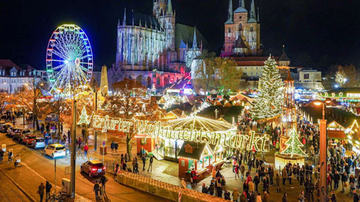 Tauchen Sie ein in die festliche Atmosphäre mit traditionellem Handwerk, Thüringer Spezialitäten und einem imposanten Weihnachtsbaum. Tauchen Sie ein in die festliche Atmosphäre mit traditionellem Handwerk, Thüringer Spezialitäten und einem imposanten Weihnachtsbaum.