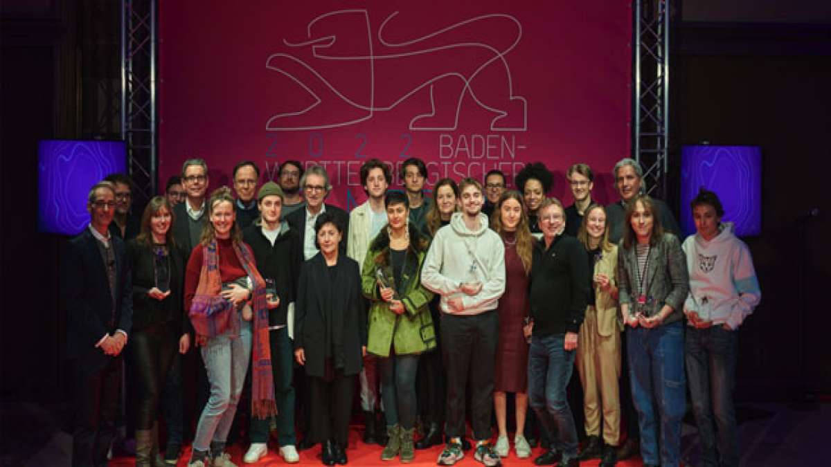 Dieses viertägige Nachwuchsfilmfestival fördert kreatives Filmschaffen und vernetzt junge Talente aus ganz Baden-Württemberg. Dieses viertägige Nachwuchsfilmfestival fördert kreatives Filmschaffen und vernetzt junge Talente aus ganz Baden-Württemberg.