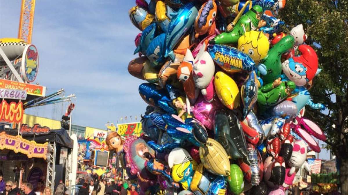 Erleben Sie Kirmes-Action, zünftige Festzelte und ein spektakuläres Höhenfeuerwerk!
