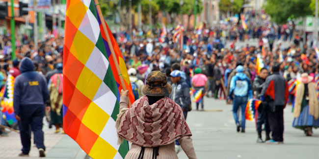 Ch'utillos-Festival in Potosí, Bolivien - Flaggentag in Bolivien