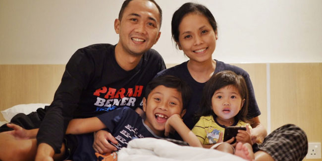 12. November: Vatertag in Indonesien