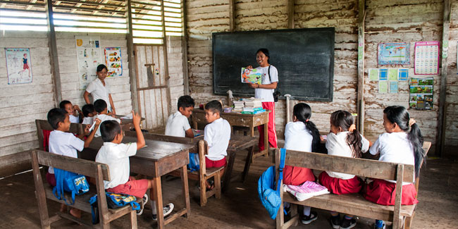 25. November: Tag der Lehrer in Indonesien