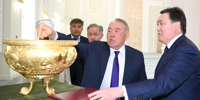 1. Dezember - Tag des ersten Präsidenten in Kasachstan