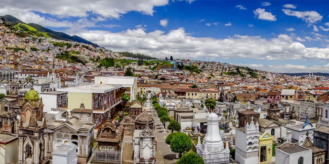 Cuenca Unabhängigkeitstag - Jahrestag der Gründung von Quito in Ecuador