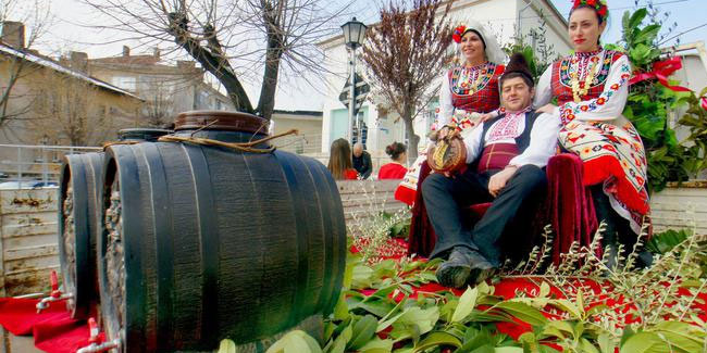 14. Februar - Feiertag der Winzer oder Tag des Heiligen Trifon in Bulgarien