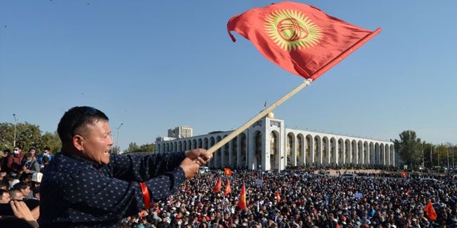 3. März - Tag der Flagge in Kirgisistan