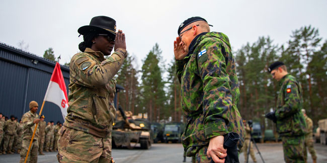 19. Mai - Tag der finnischen Militärflagge