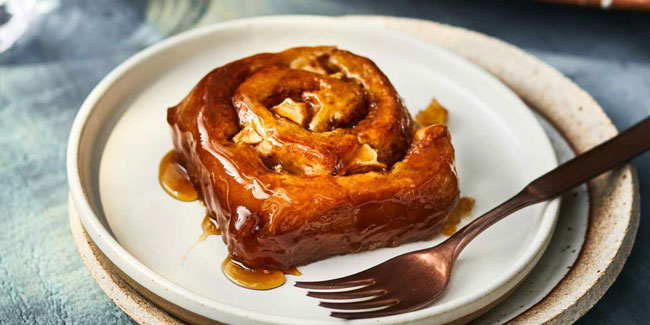 21. Februar: Nationaler Tag des klebrigen Brötchens in den USA