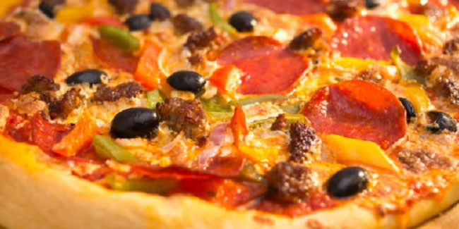 12. November: Nationaler Tag der Pizza mit allen Zutaten außer Sardellen und Tag der Hühnersuppe für die Seele in den USA