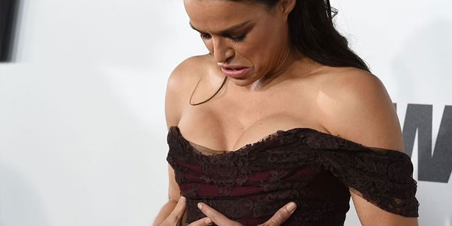 Internationaler Tag des Dekolletés