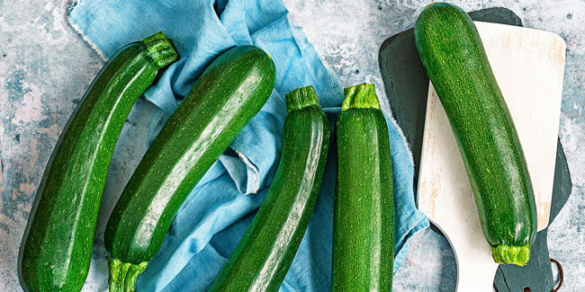 8. August - Der Tag, an dem Sie Zucchini auf die Veranda Ihres Nachbarn schmuggeln