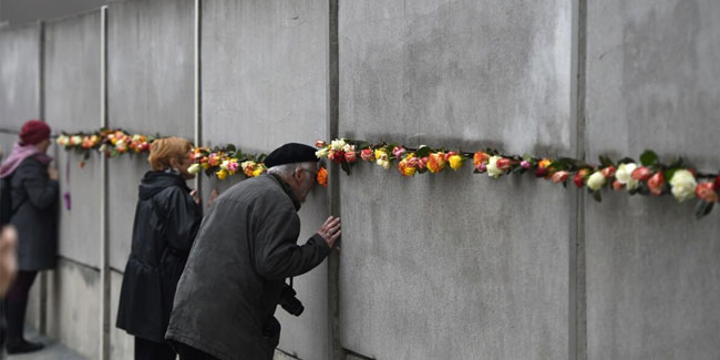 Internationaler Tag der Jugend - Gedenktag an die Tragödie der Berliner Mauer in Deutschland