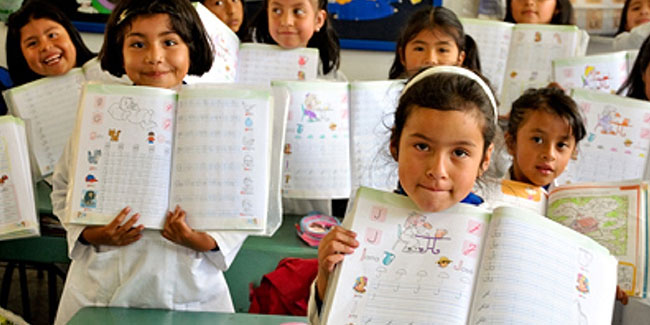 13. November: Nationaler Tag der Bildung in Ecuador