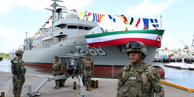 Tag der Streitkräfte in Griechenland - Tag der mexikanischen Marine