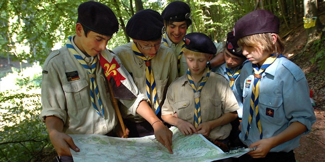 Geburtstag des Gründers der Pfadfinderbewegung Robert Baden-Powell und Olave Baden-Powell - Pfadfindertag