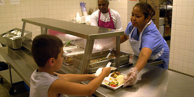 1. Mai: Tag des Schulspeisungshelden in den USA