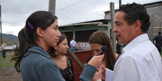 1. Dezember - Tag des Rundfunksprechers in Honduras