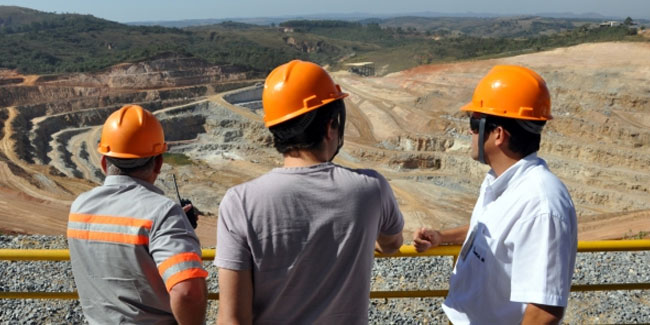 10. Juli - Der Tag des Bergbauingenieurs in Brasilien